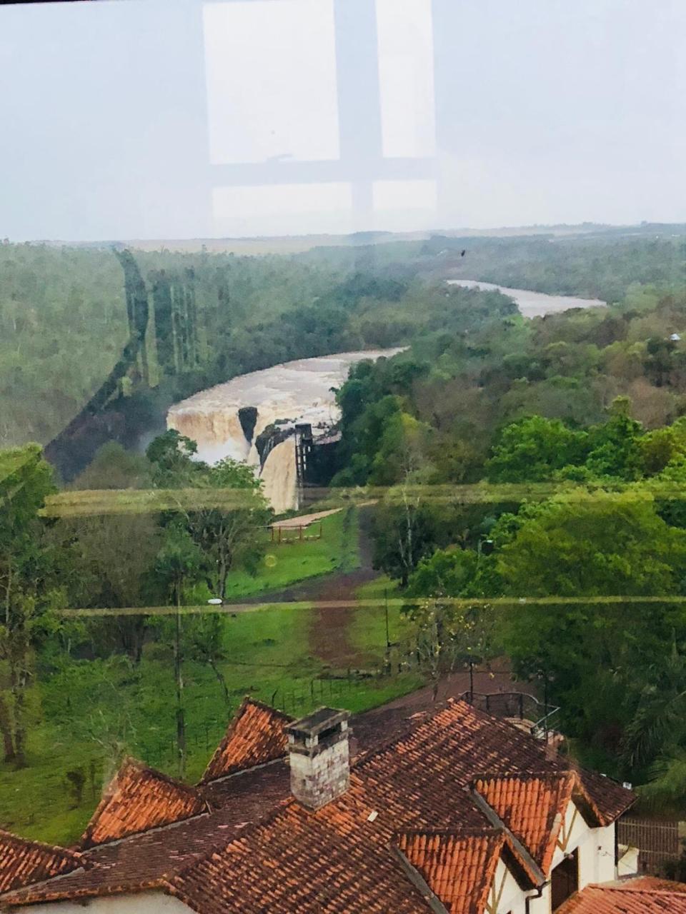 Natucenter Hospedaje Presidente Franco エクステリア 写真