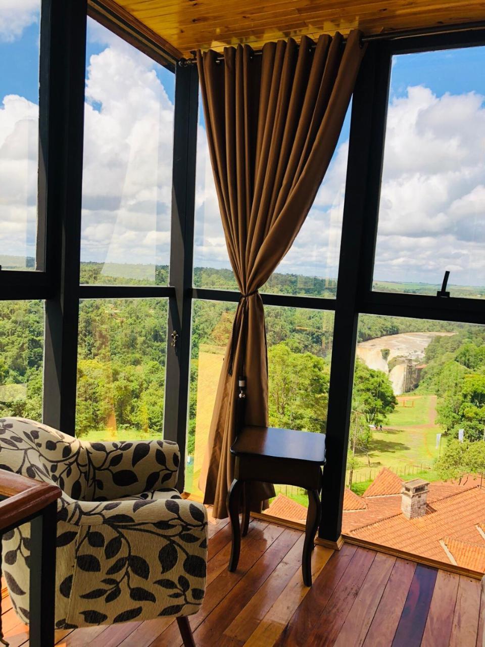 Natucenter Hospedaje Presidente Franco エクステリア 写真